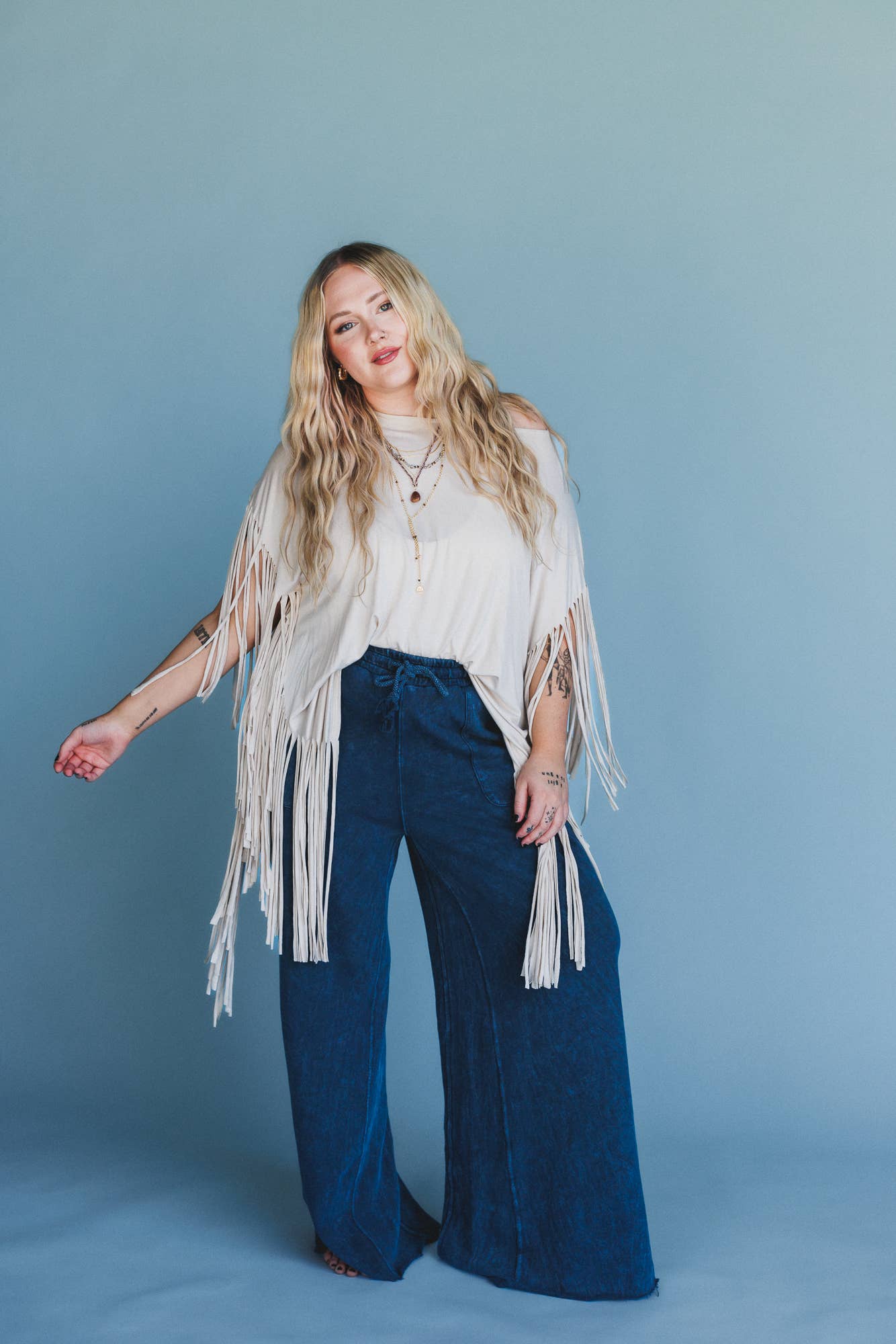 Western Showstopper Fringe Top - Oat