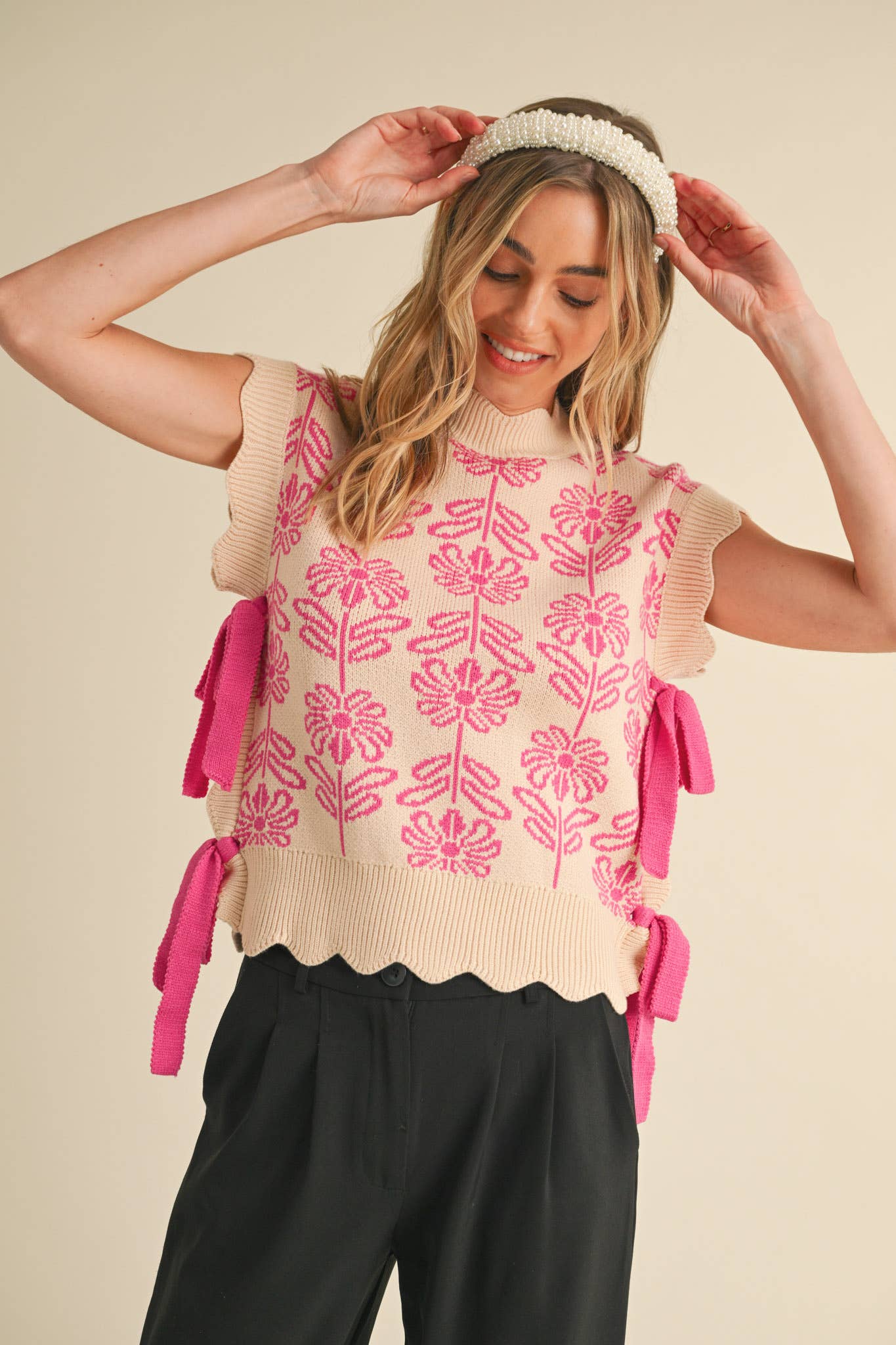 MOCK NECK FLORAL SWEATER VEST