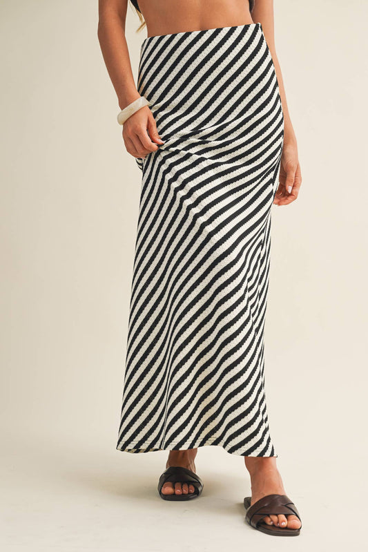 DIAGONAL STRIPED KNITTED SKIRT