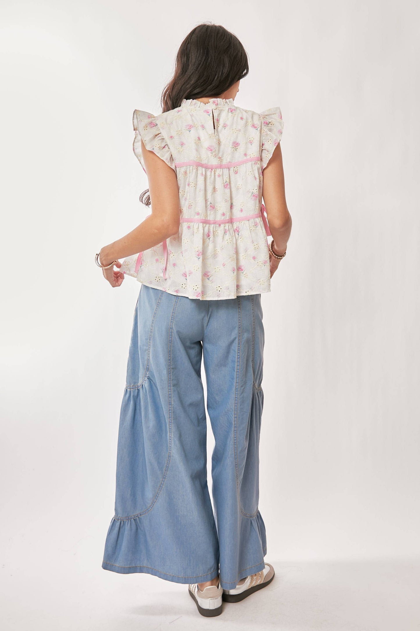 FLORAL RIBBON RUFFLE SLEEVE RUFFLE NECKLINE TOP